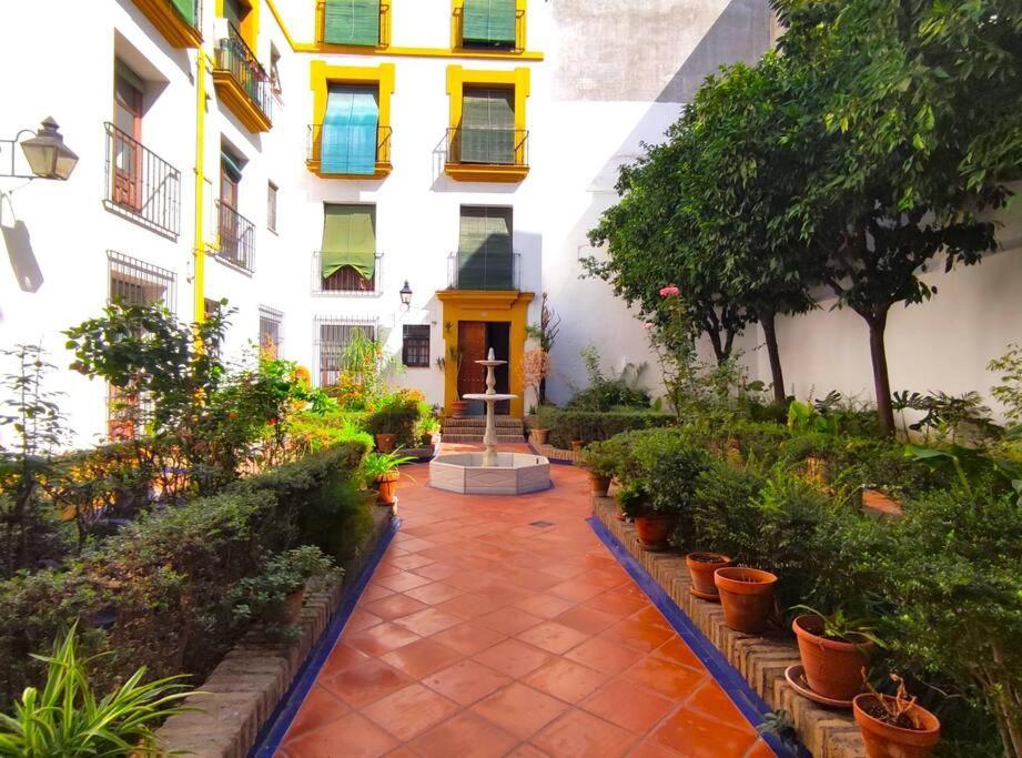 Plaza Cristo De Burgos Leilighet Sevilla Eksteriør bilde